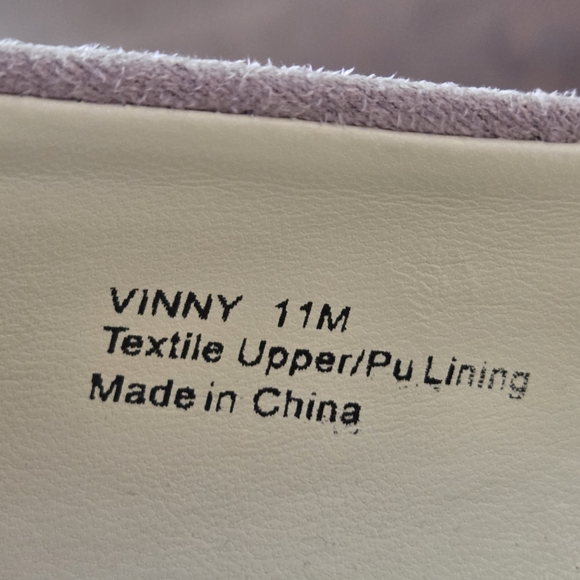 Bellini Vinnie Pleated Block Heel Pump Lavender Purple Women Size 11 EUC *Flaw* - Picture 13 of 14